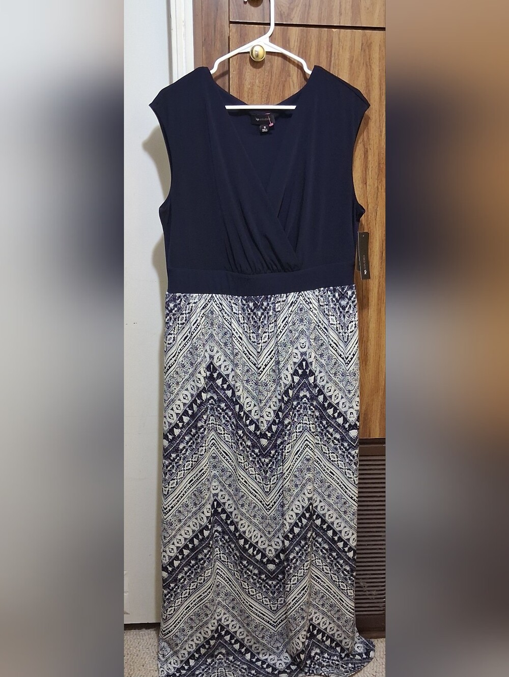 AB Studio Navy and White Chevron-Print Sleeveless Maxi Dress
